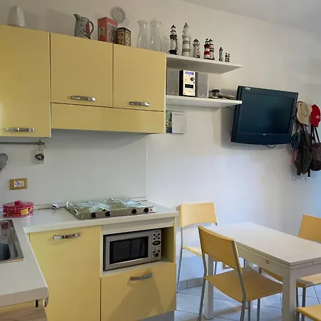 Flat With Pool And Garden *