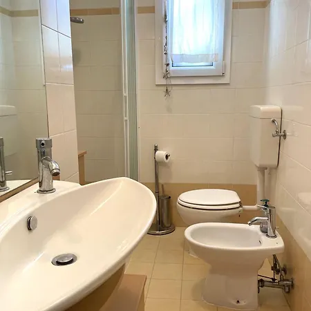 Flat With Pool And Garden Daire *