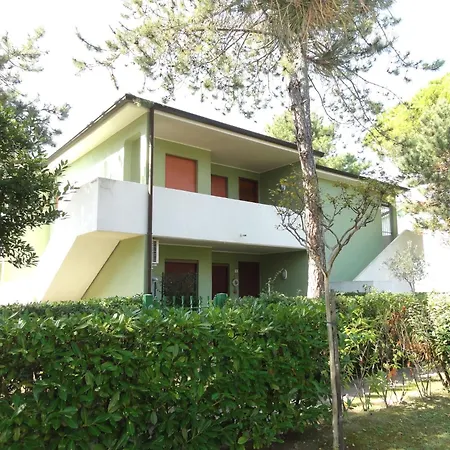 Flat With Pool And Garden Apartman