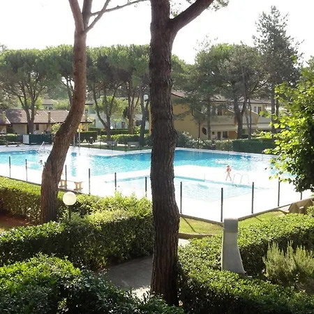 Daire Flat With Pool And Garden Bibione