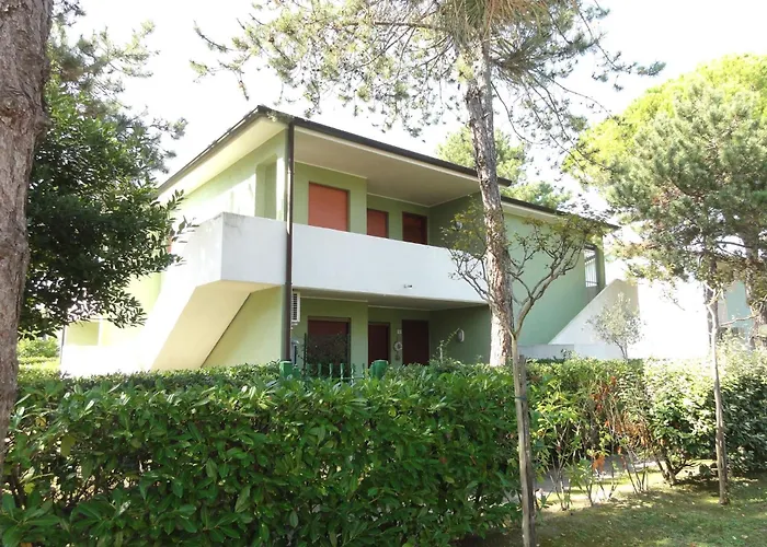 Flat With Pool And Garden Daire