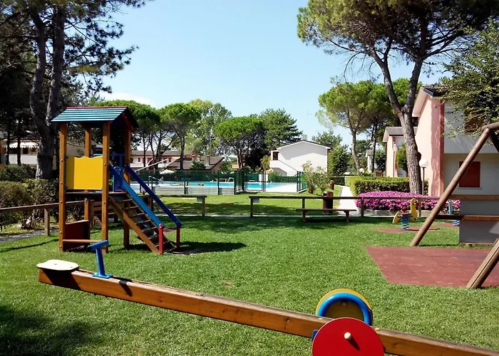 Flat With Pool And Garden Bibione